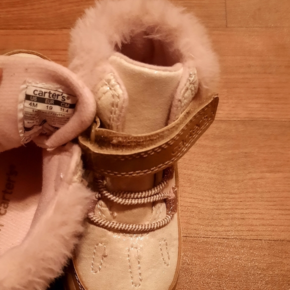 SOLD Carter's 4M Fashion Boots - Picture 7 of 7